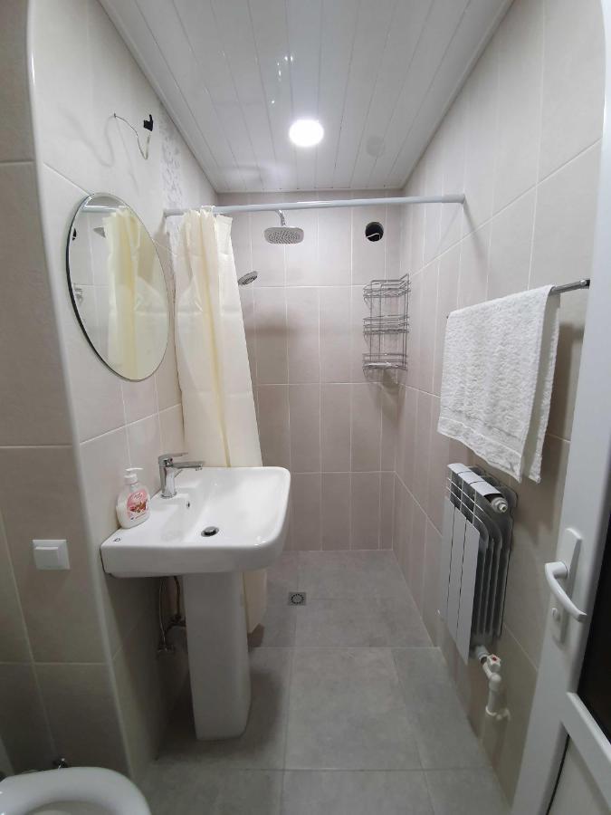 Central Guesthouse גיומרי מראה חיצוני תמונה