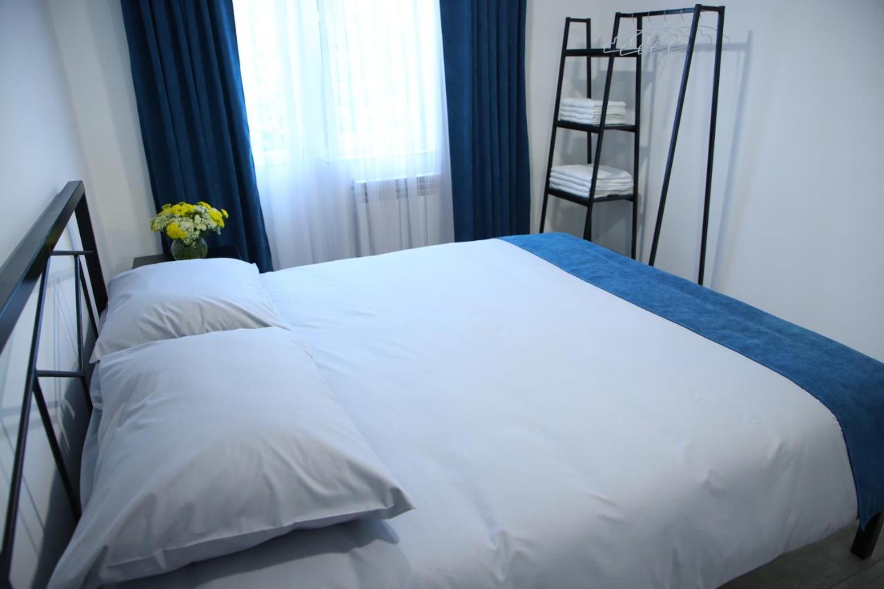 Central Guesthouse גיומרי מראה חיצוני תמונה