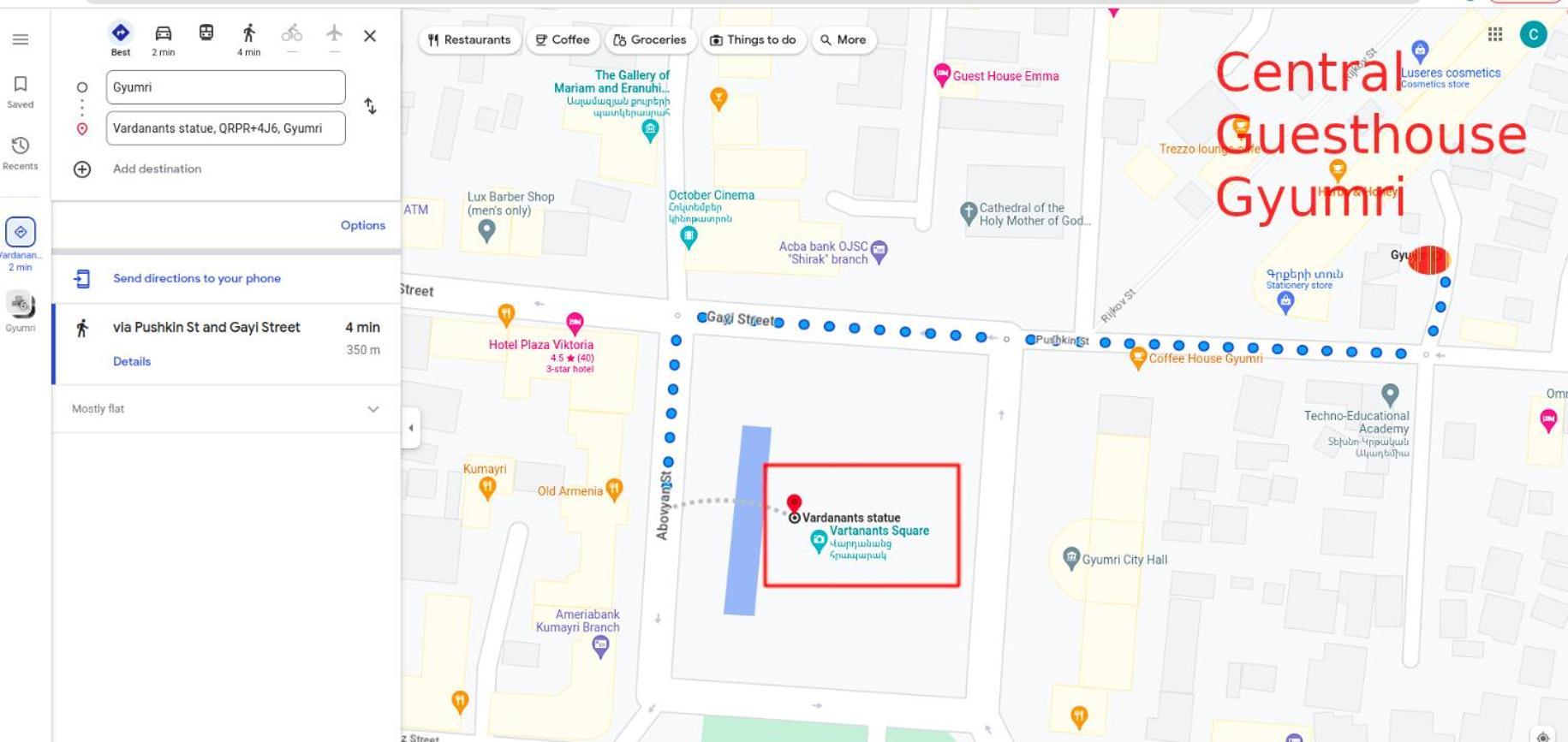 Central Guesthouse גיומרי מראה חיצוני תמונה